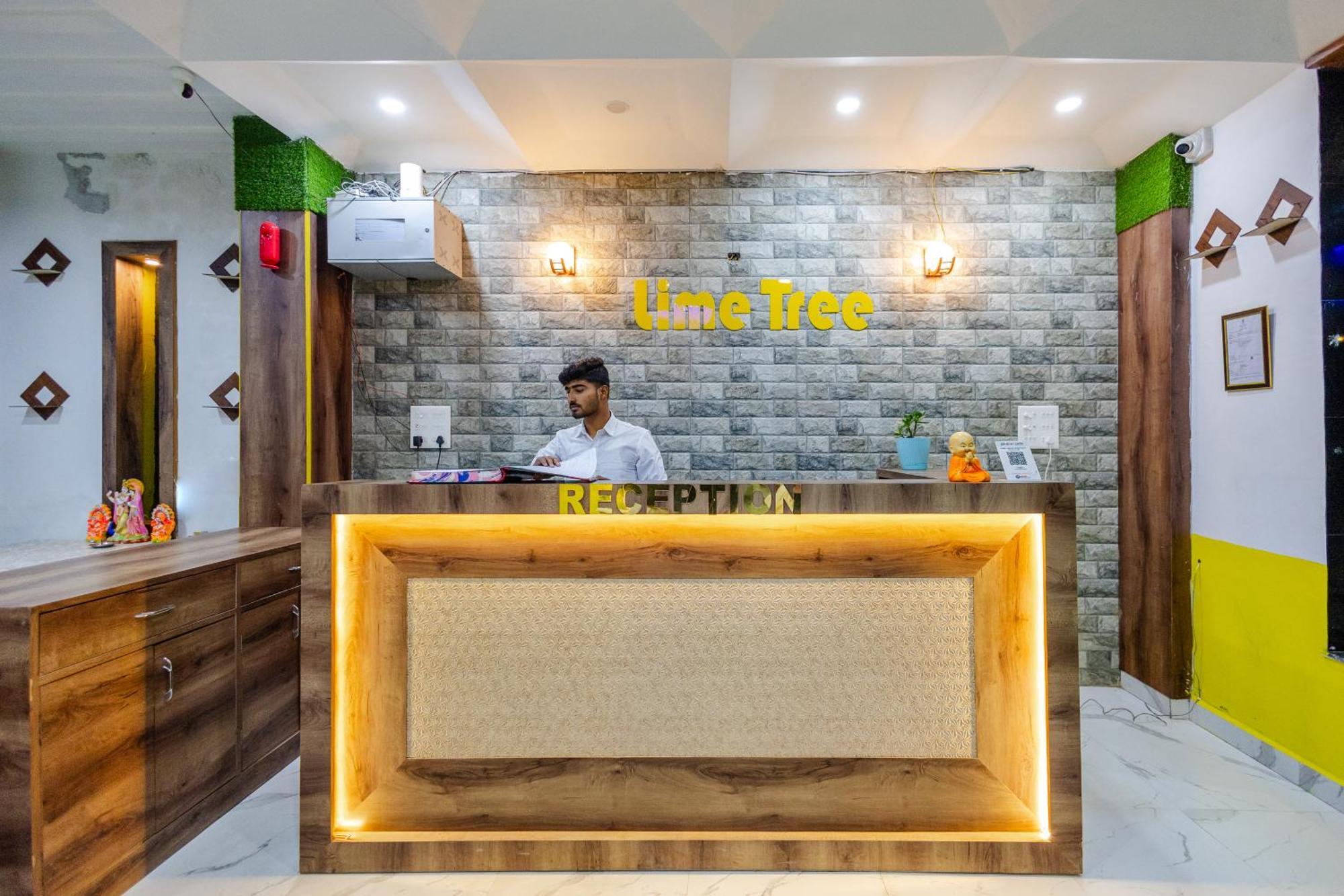 Lime Tree Hotel And Banquet Vrindāvan Eksteriør bilde