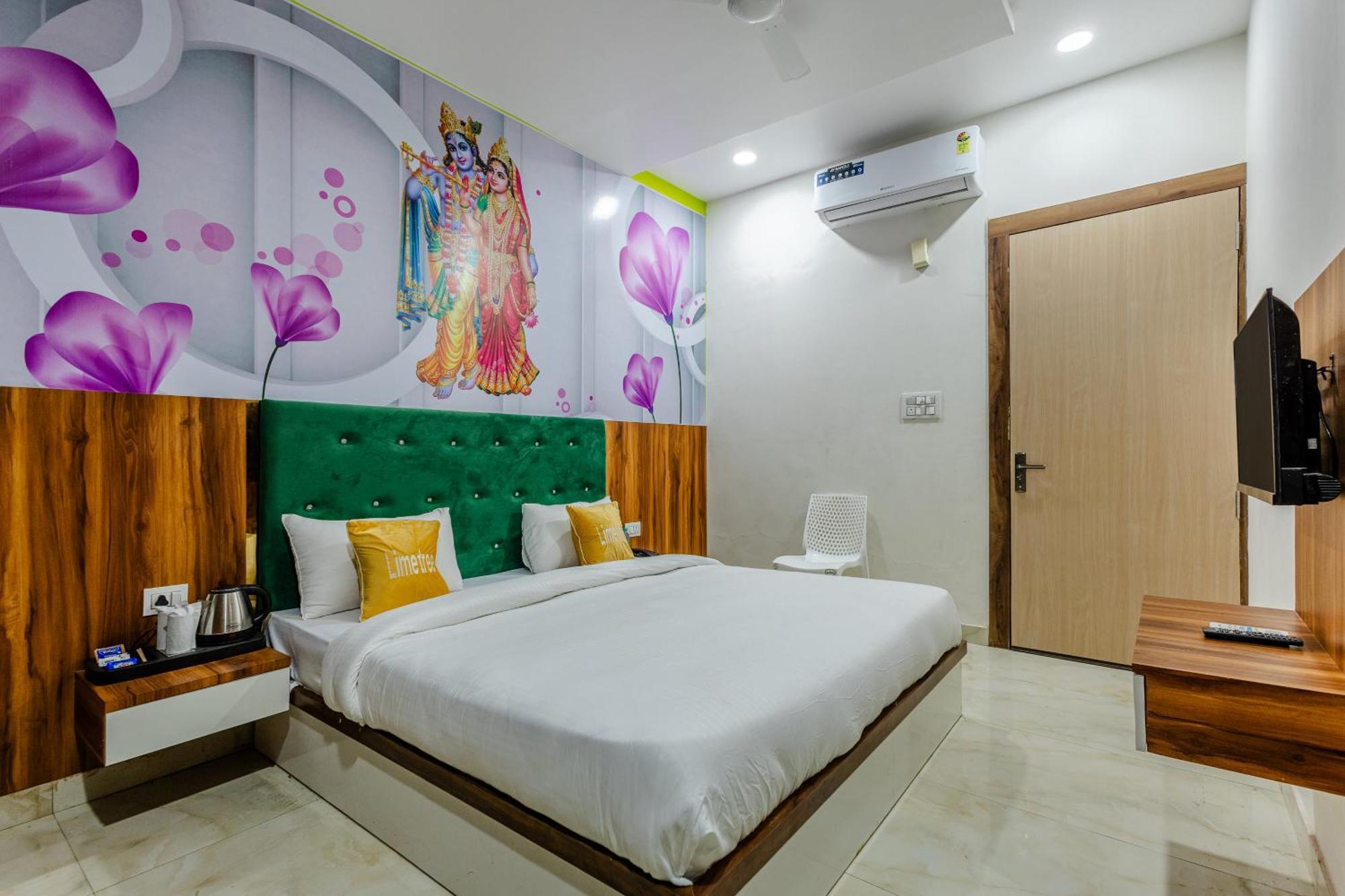 Lime Tree Hotel And Banquet Vrindāvan Eksteriør bilde