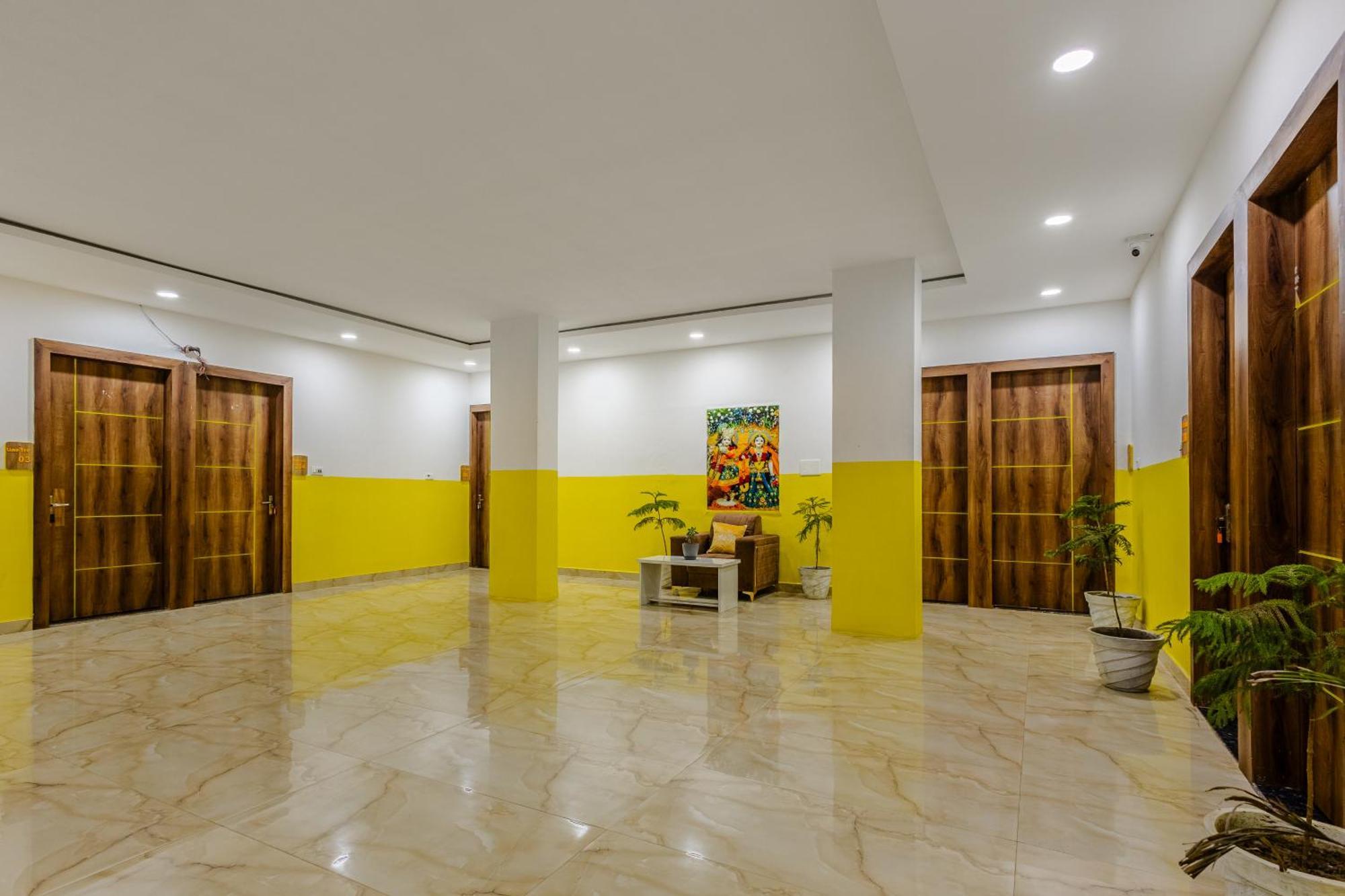 Lime Tree Hotel And Banquet Vrindāvan Eksteriør bilde